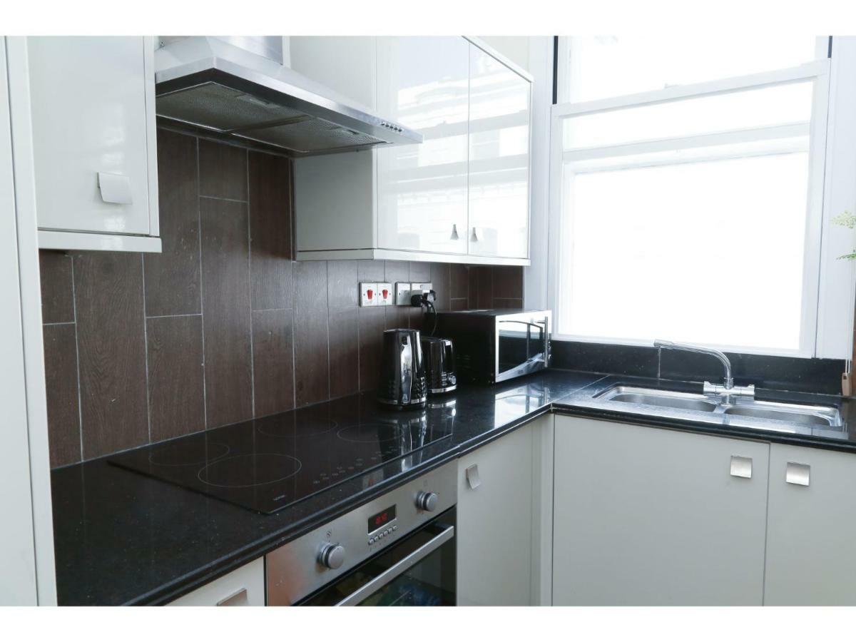 Pass The Keys West End Apartment Near Tottenham Court Road Лондон Екстер'єр фото